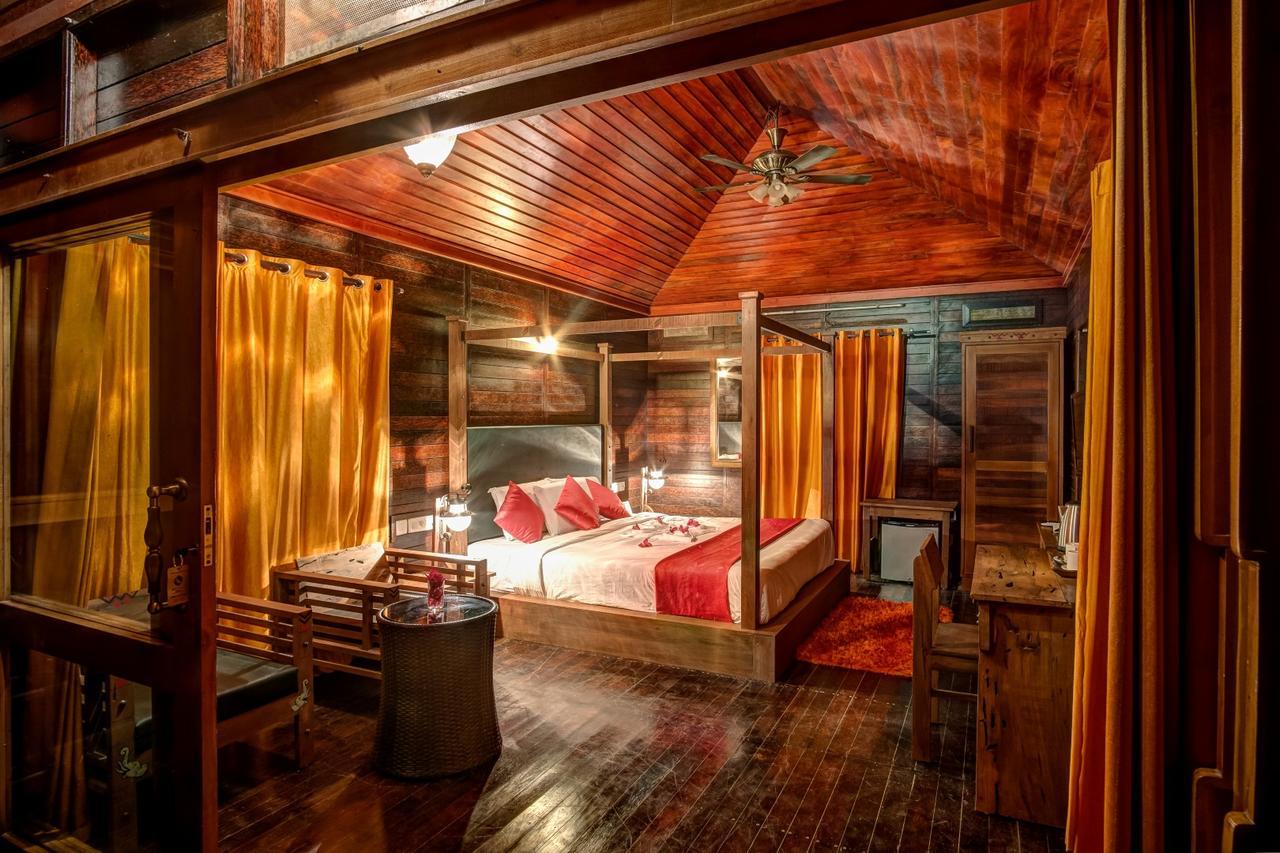 Wild Planet Jungle Resort Devāla Buitenkant foto